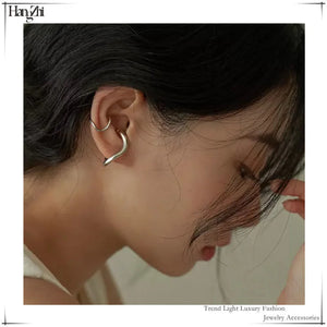 2Pcs Ear Clip Twist Metal Irregular Two Metal Earhole-free Women Jewelry