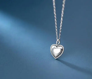Thail Silver Oval Pendant Necklace GTLX2047