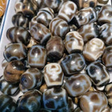 Weathered old agate double tiger tooth dalo dzi beads