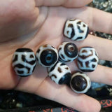 Natural Agate Daluo Bead Buddha Heart Six Eyes Dzi Ancient Sacred Object