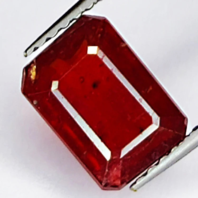 2.90ct Ruby Emerald Cut 8.8x6.3mm