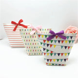 Concise Gift Box for Literature and Art Lovers