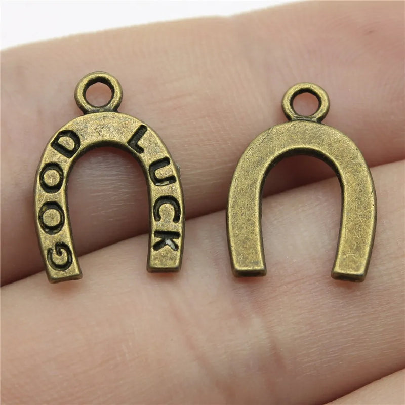 200pcs 17x12mm Lucky Horseshoe Charm Pendant