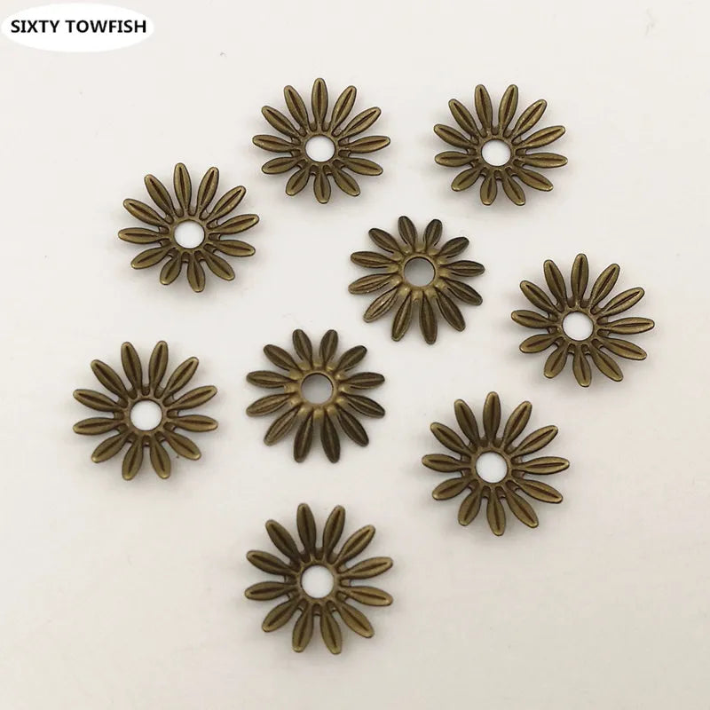 200pcs Copper Vintage Flowers Charms Jewelry Findings