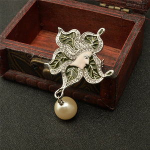 Rhinestone Pearl Brooch Flower Costume Jewelry for Women