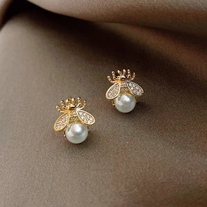 Simulated-pearl Little Bee Stud Earrings For Women