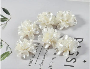 30pcs Resin Petal Winding Rounds Flowers Charms DIY Earring/Garment Accessory