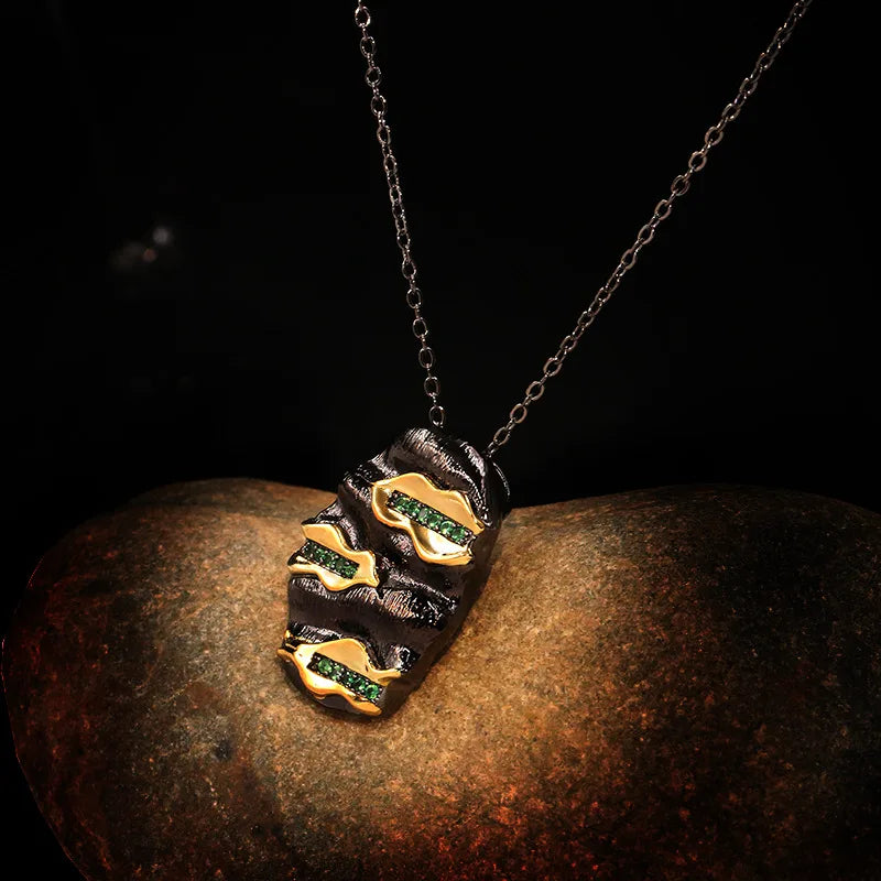Italian Jewelry Tungsten Pendant Necklace Vintage Emerald Cocktail Choker