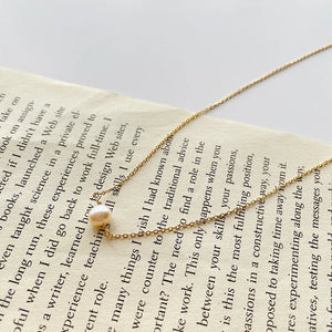 925 Silver Necklace with Irregular Pearl Pendant Choker