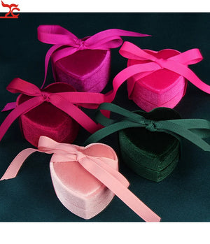 Heart-Shaped Velvet Jewelry Box Display Necklace Ring Box