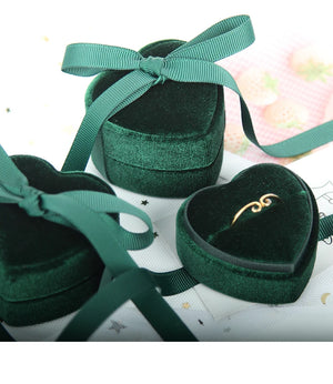 Heart-Shaped Velvet Jewelry Box Display Necklace Ring Box