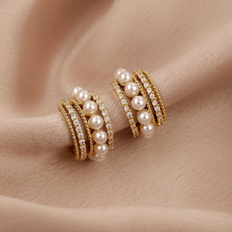 French Retro Premium Pearl C-shaped Earrings Charm Women Earring