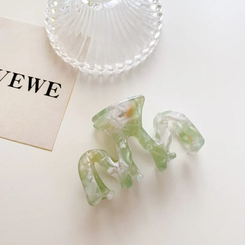 Korea Autumn Wavy Medium Hair Clip Acetate Sheet Hairpins