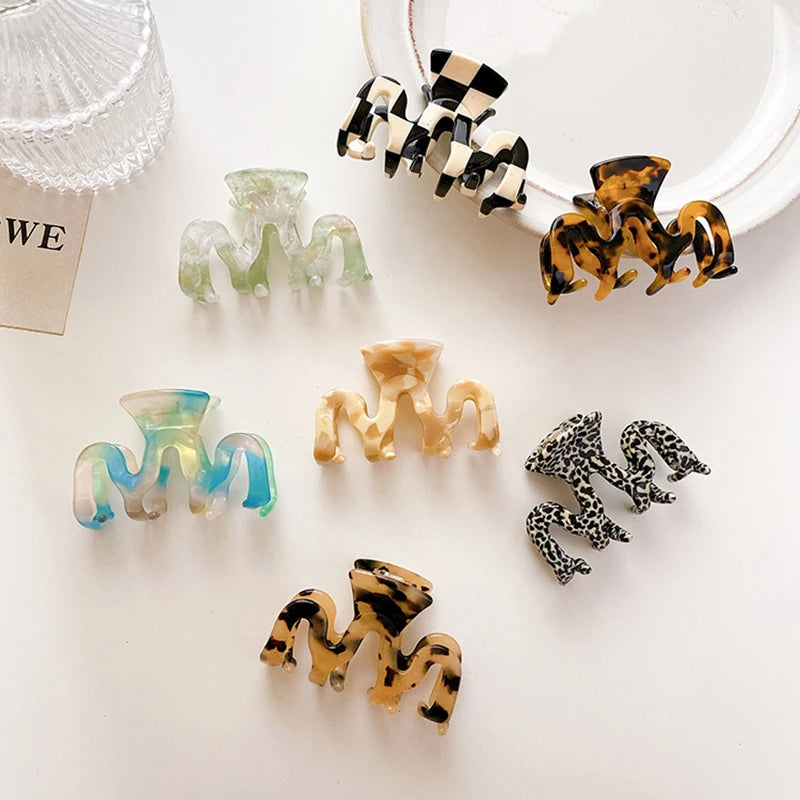 Korea Autumn Wavy Medium Hair Clip Acetate Sheet Hairpins