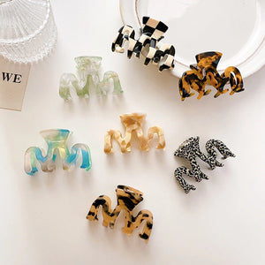 Korea Autumn Wavy Medium Hair Clip Acetate Sheet Hairpins