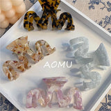 Leopard Plaid Acrylic Hair Claw Clips Retro Wave Hairpin for Women