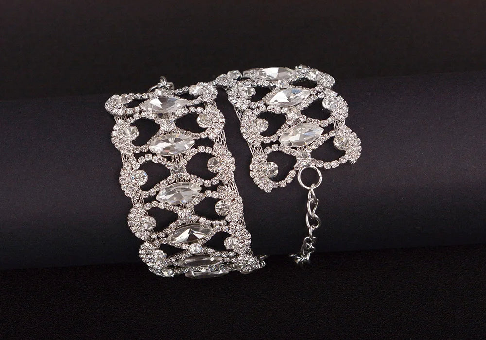 Vintage Crystal Rhinestone Flower Choker Necklace for Women