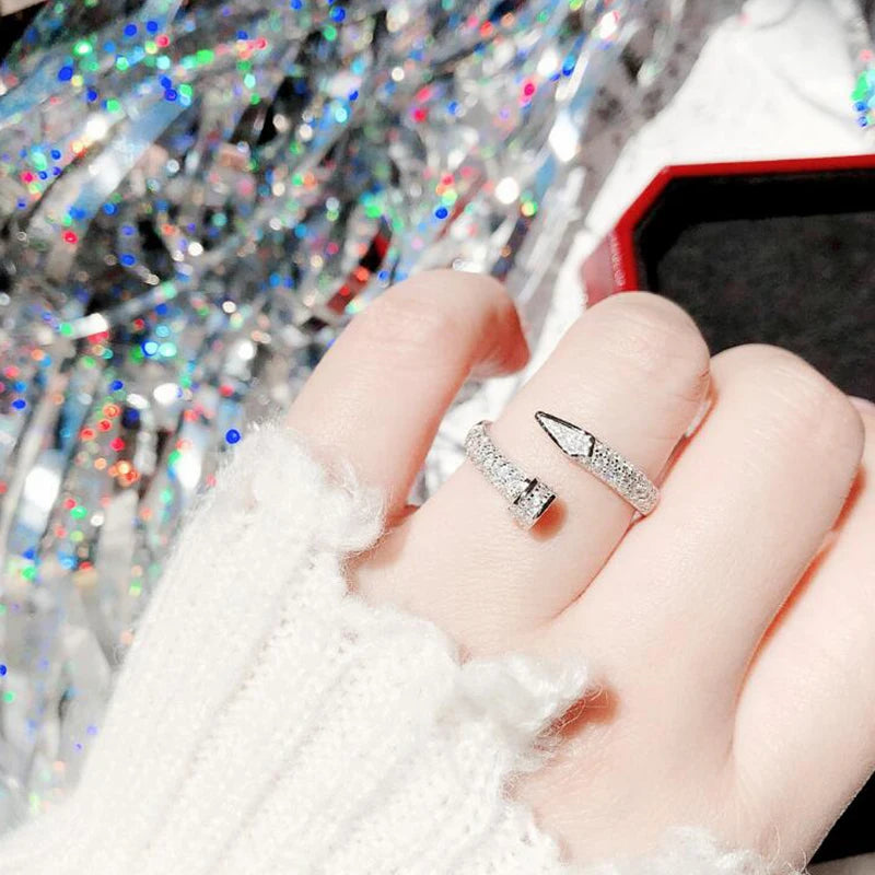 Screw Shape Zircon Engagement Wedding Eternity Ring