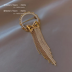Metal Bow Chain Tassel Brooches Women's Suit Dress Pin Accessories