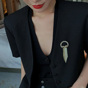 Metal Bow Chain Tassel Brooches Women's Suit Dress Pin Accessories
