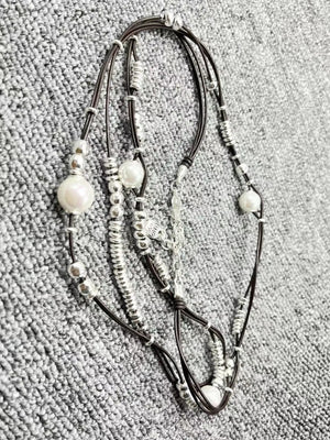 UNOde50 Knot String Pearl Necklace Silver