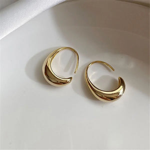 Metal C-shaped Water Droplets Hoop Earrings for Women