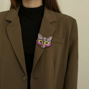 Vintage Cat Head Brooch with Rhinestones Elephant Animal Pin