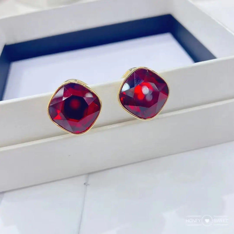 Spring Love Square Earrings with Zircon Light Ear Buckle