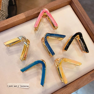 Stylish V Shape Hair Claw Clip - 6 Bright Colors - Bling Silicone Hair Organizer