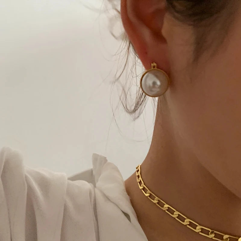 Famous Vintage Round Pearl 18K Earrings For Women High Lady