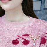 Freshwater Pearl Deer Brooch Women's Costume Jewelry Accessory