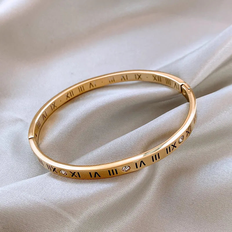Roman Numerals Stainless Steel Charm Bracelet for Women