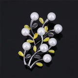 Vintage Grass Shape Brooch Scarves Buckle Accessory for Women