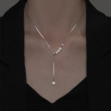 Alloy Materia Pearl Tassel Necklace for Women French Clavicle Chain