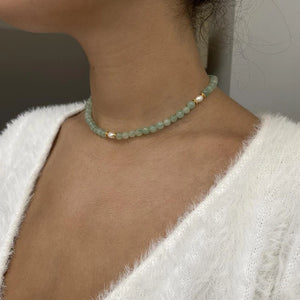 Bohemian Green Jade Bead Necklace Irregular Natural Pearl Choker