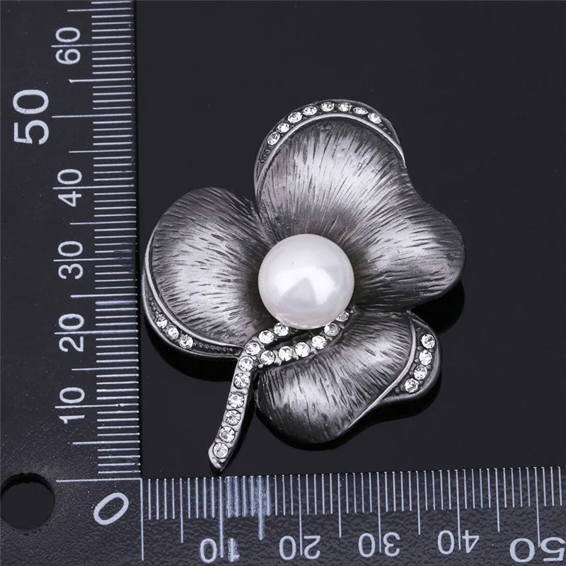 Vintage Flower & Pearl Brooch Scarf Buckle for Women Party