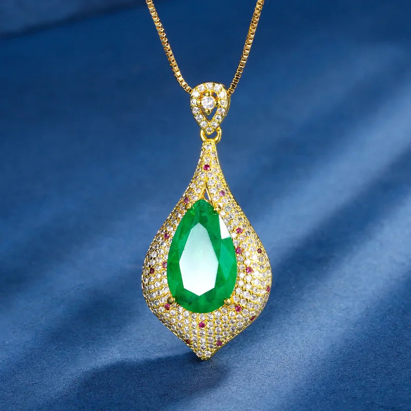 Retro Emerald High Carbon Diamond Water Droplet Pendant Necklace
