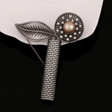 Vintage Zinc Alloy and Pearl Brooch Pin Leaves British Style Suit Accessories