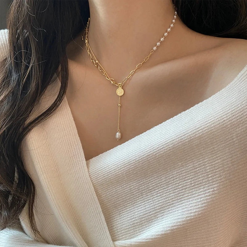 Vintage Coin Lock Pendant Pearl Choker Necklace