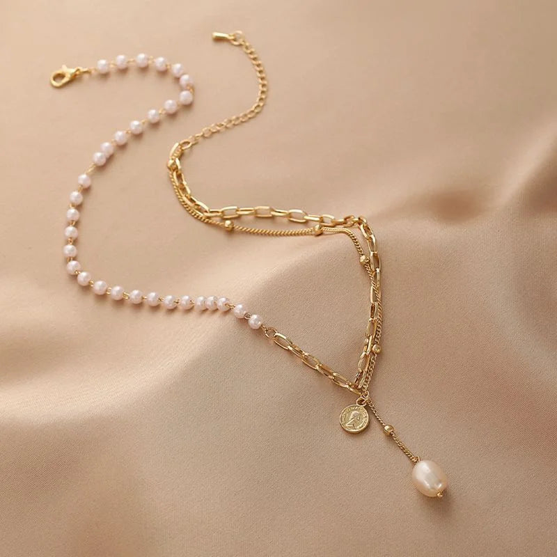 Vintage Coin Lock Pendant Pearl Choker Necklace