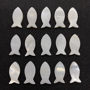 20pcs Natural Shell Fish Shape Loose Mother Beads for DIY Necklace