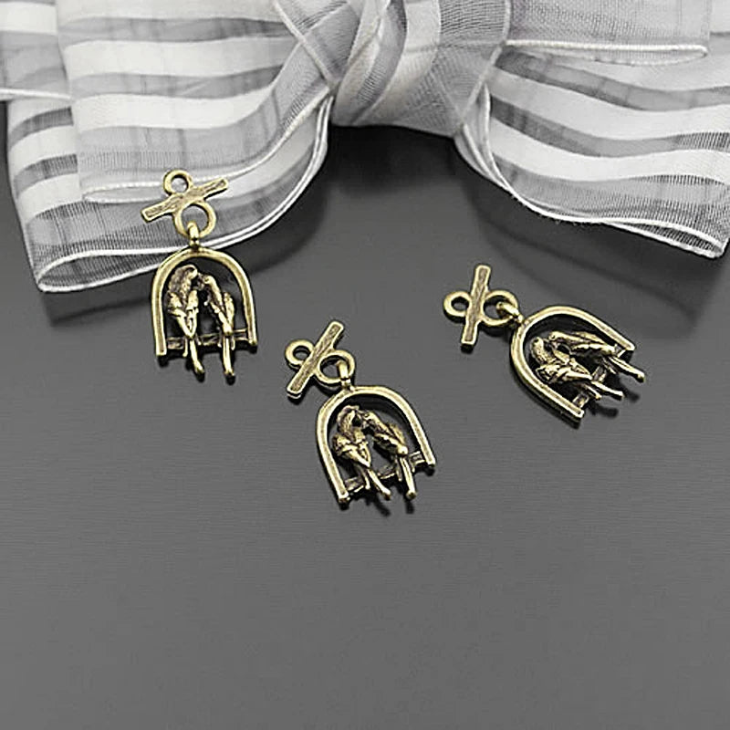 30PCS Antique Bronze Parrot Charms Pendants 24x11MM