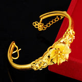 Retro 24K Gold-Plated Three-Flower Bracelet, Open Style