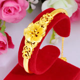 Retro 24K Gold-Plated Three-Flower Bracelet, Open Style