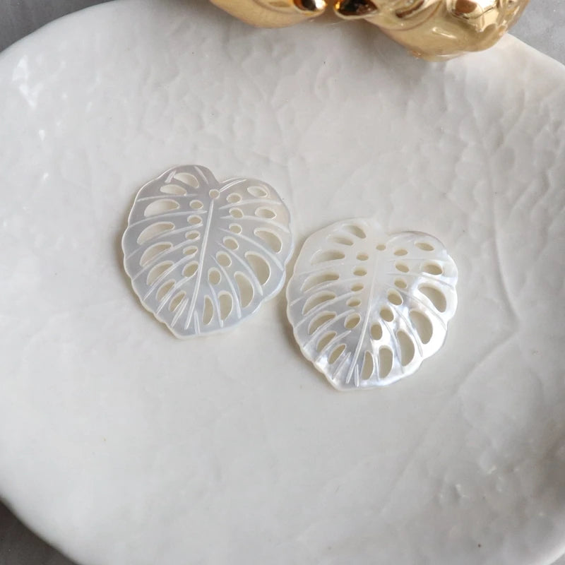 25MM 4Pcs Natural Pearl Mother Shell Leaf Earring Charms Beads