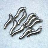 25PCS Stainless Steel Pepper Shape Pendants 18X4mm