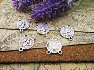 25pcs Jesus Oval Rosary Cross Charm 19*15mm Tibetan Silver Plated Pendants