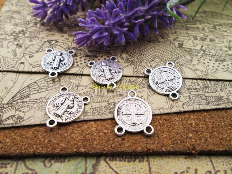 25pcs Jesus Oval Rosary Cross Charm 19*15mm Tibetan Silver Plated Pendants