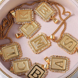 26 Letters Necklace Crystal Rhinestone Square Pendant Box Chain Jewelry GP441B