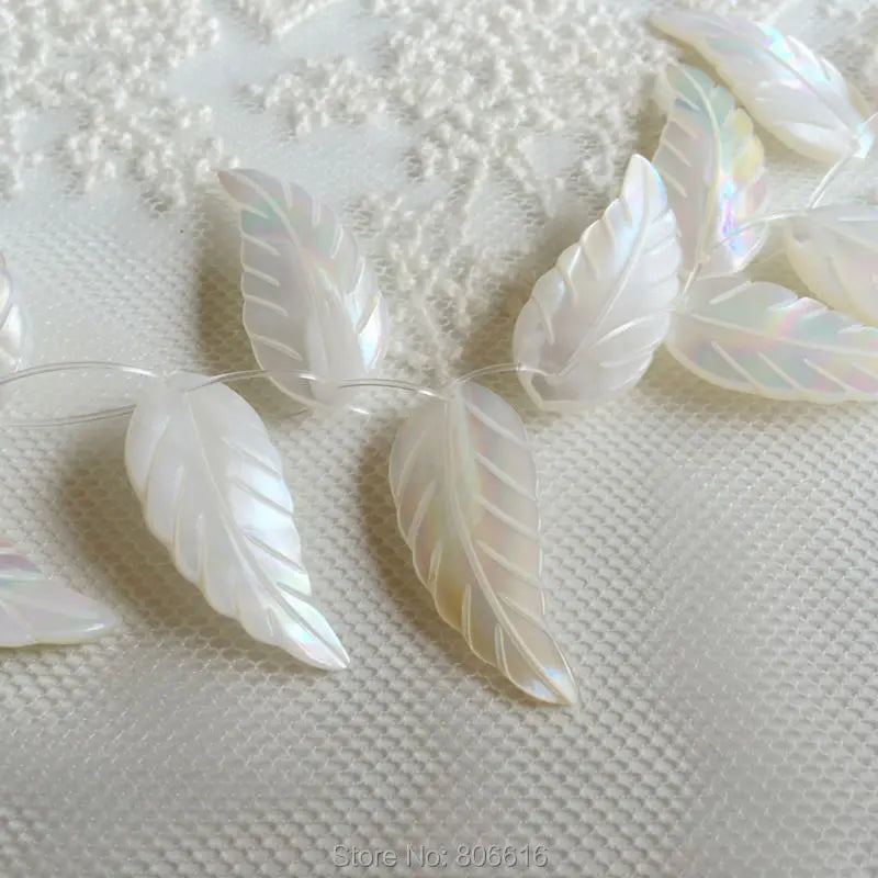 20Pcs Natural Shell Beads Leaf Shape Charms Pendants